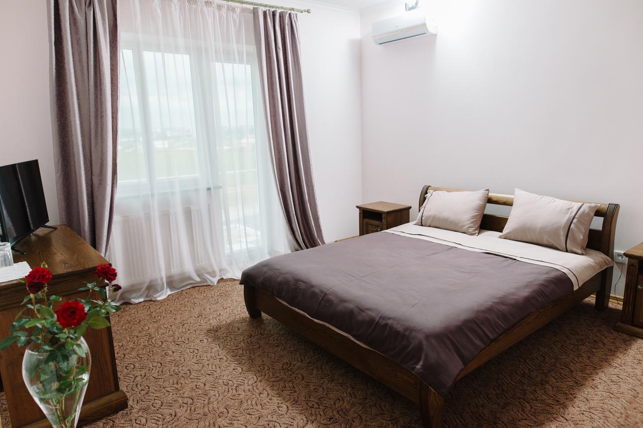 Hotel Korona Kolybayevka 외부 사진
