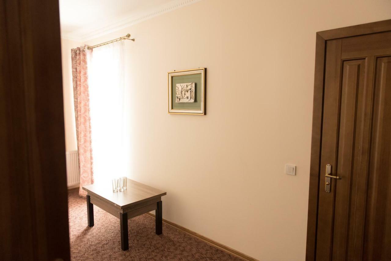 Hotel Korona Kolybayevka 외부 사진
